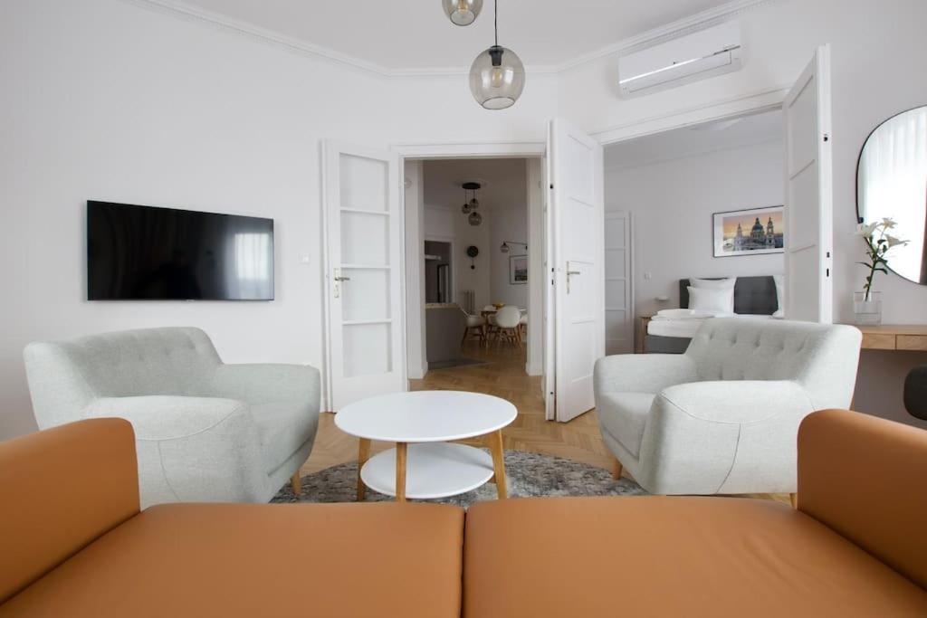 Premium Apartment By Hi - Central 2 Bedroom - Best View بودابست المظهر الخارجي الصورة